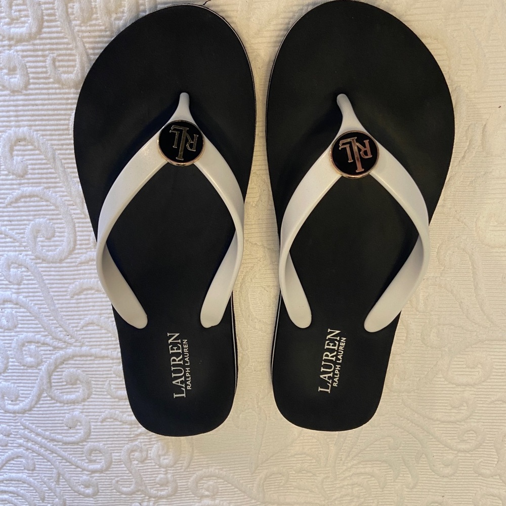 Lauren by Ralph Lauren white and black flip flops size 8